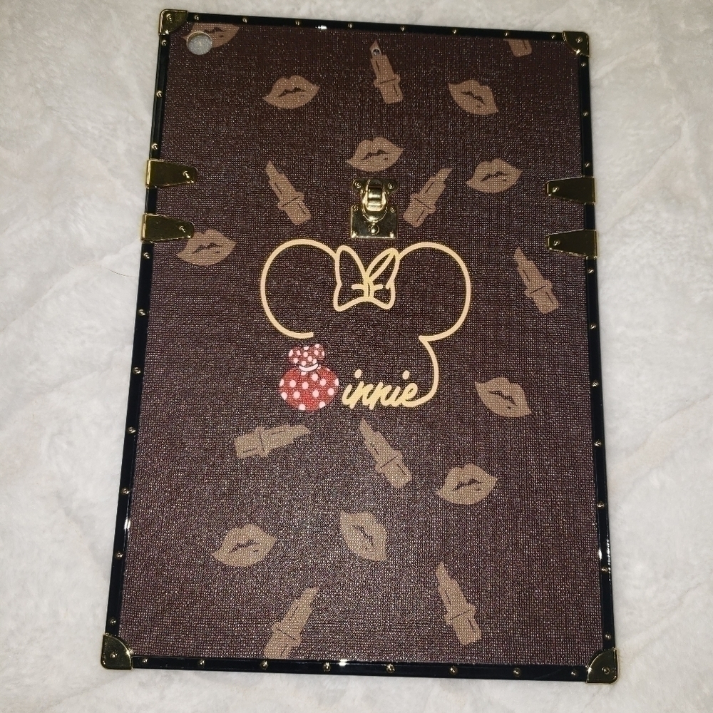 𝅺nwot Minnie Mouse 10.2 Inch Protective Case